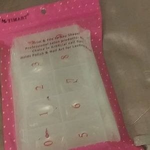 These are nail tips never bine used